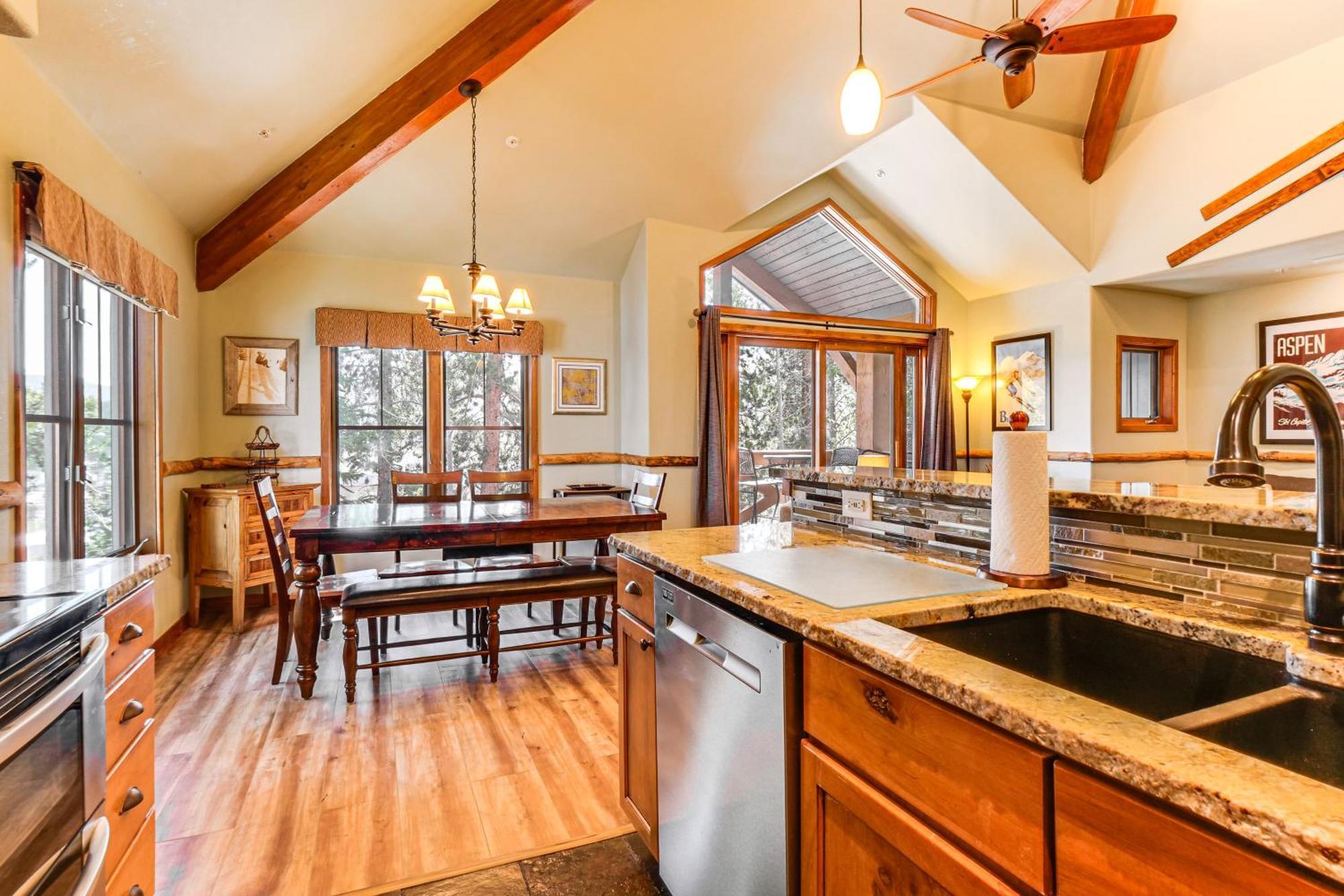 Breck Condo With Pool And Hot Tub Access Walk To Lift Breckenridge Zewnętrze zdjęcie